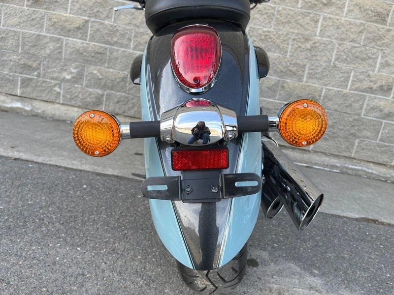 2025 Kawasaki Vulcan 900 Classic alt