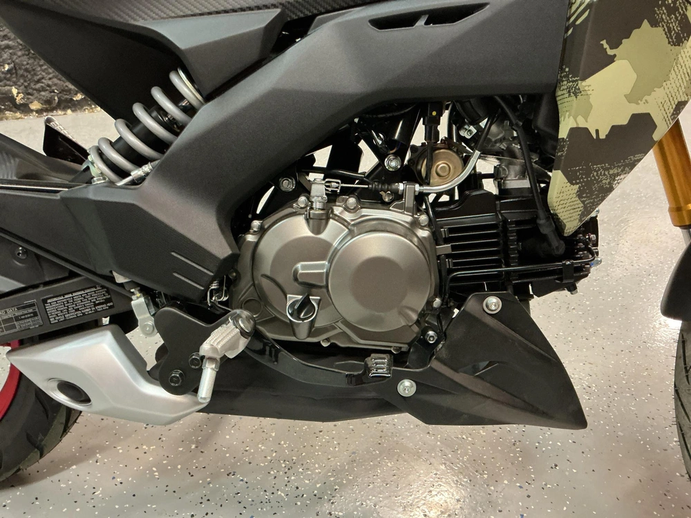 2025 Kawasaki Z125 Pro Base alt