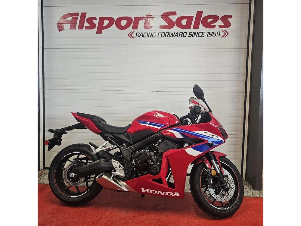 2026 Honda Cbr650ract alt