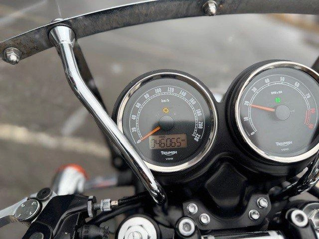 Triumph 865 Bonneville T100 2014 alt