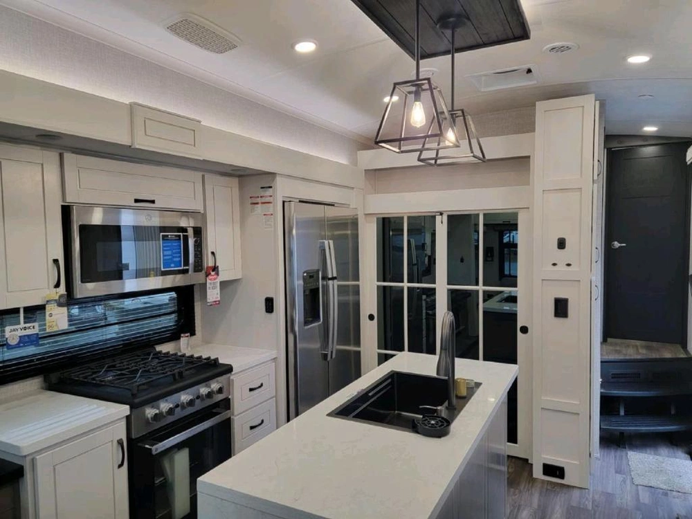 Jayco North Point 310rlts 2025 alt