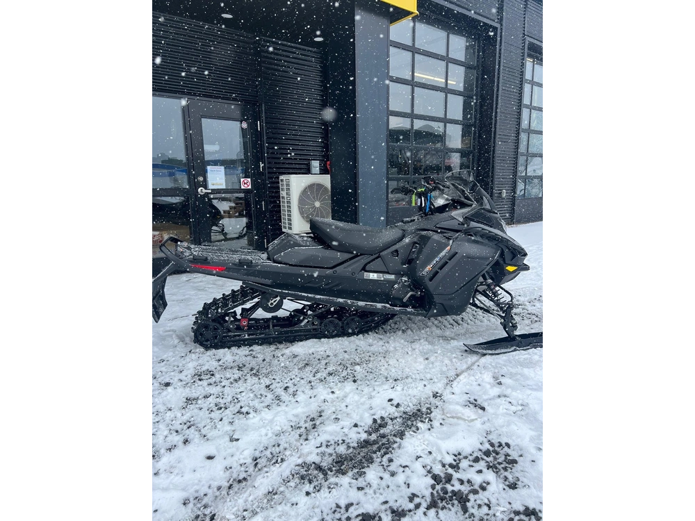 Ski-doo Renegade 900 Ace, Adrénaline 2026 alt