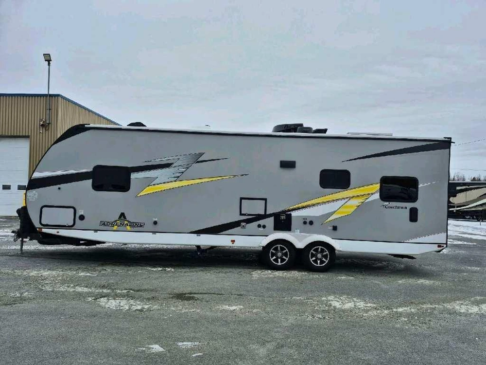 Coachmen Adrenaline 27lt 2021 alt