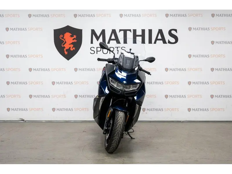 2024 BMW C400 GT thumbnail 3
