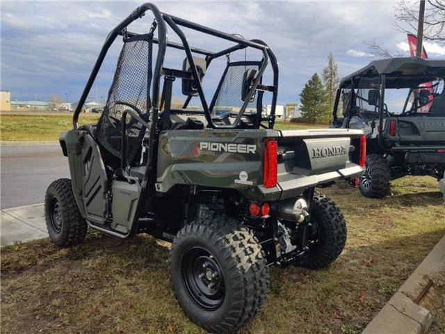 2026 Honda Pioneer 520 Standard alt