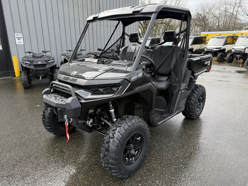 2026 Can-Am DEFENDER XT HD11 thumbnail 3