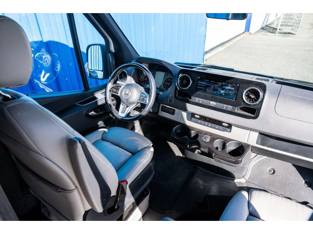 Airstream Enterstate 19 2020 alt