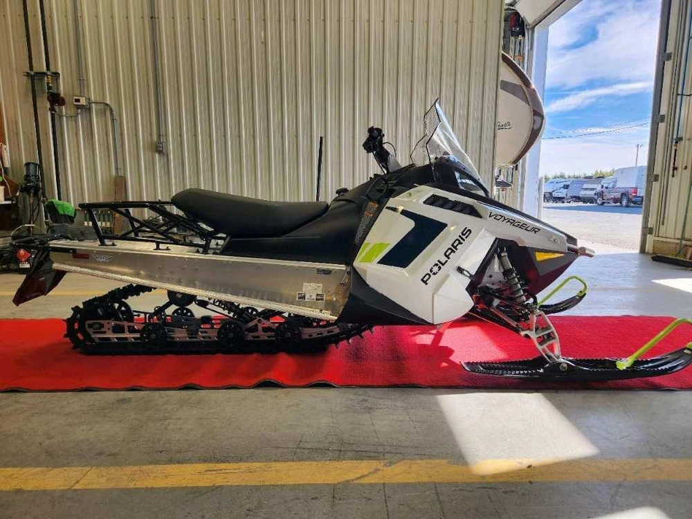Polaris 550 Voyageur 144 2025 alt