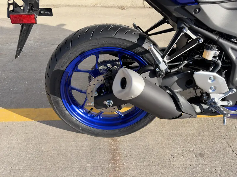 2026 Yamaha YZF-R3 thumbnail 9