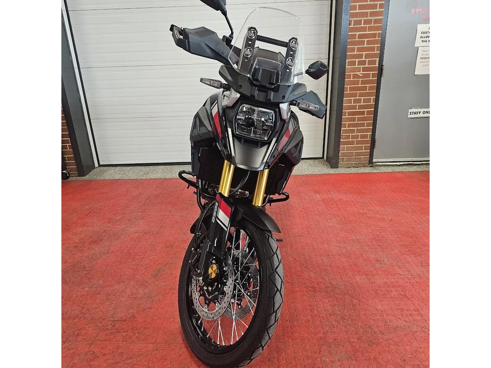 2026 Suzuki V-strom 1050de alt