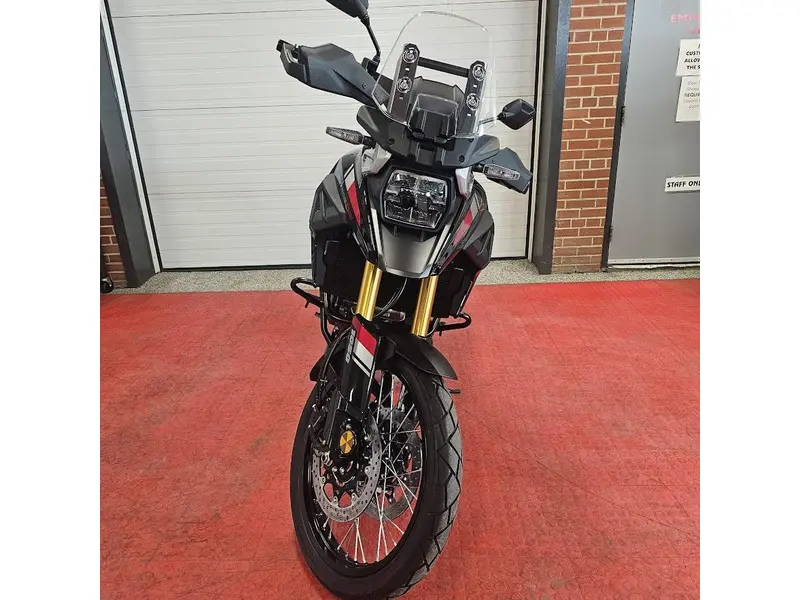 2026 Suzuki V-STROM 1050DE thumbnail 3