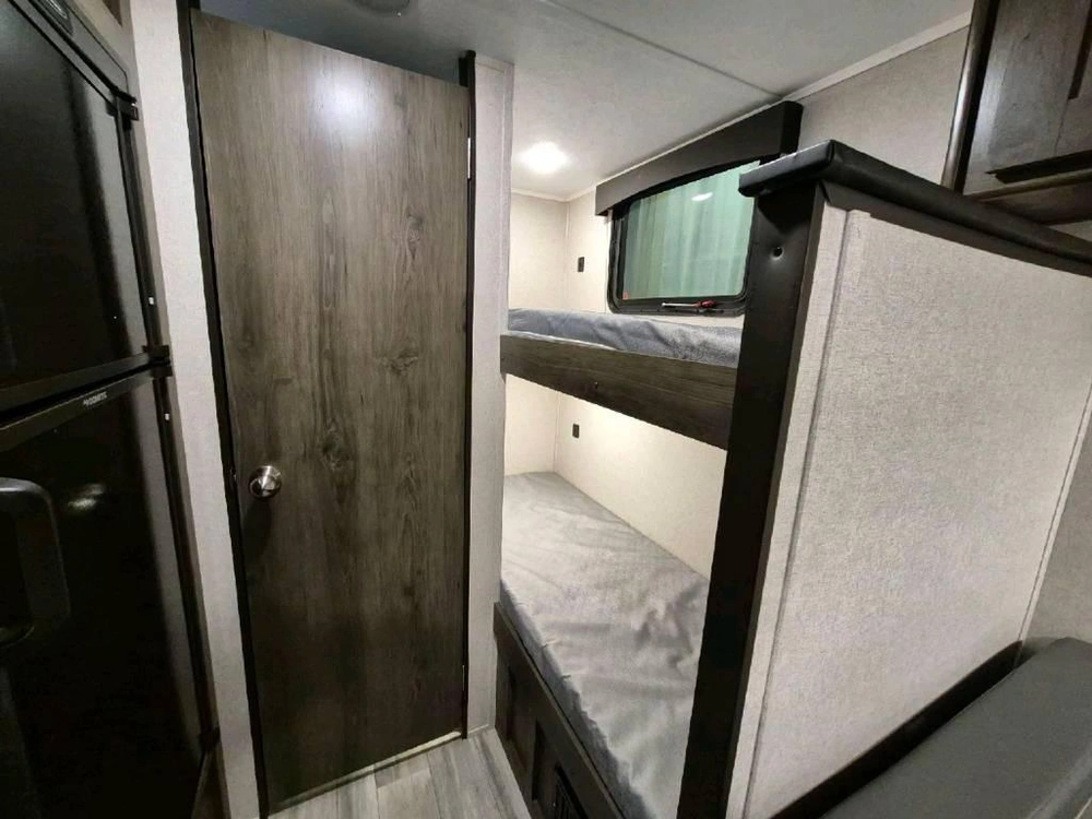 Coachmen Viking 17bh 2021 alt