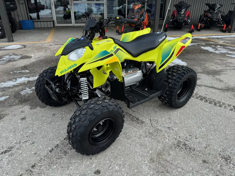 Polaris OUTLAW 110 LIME SQUEEZE 2026