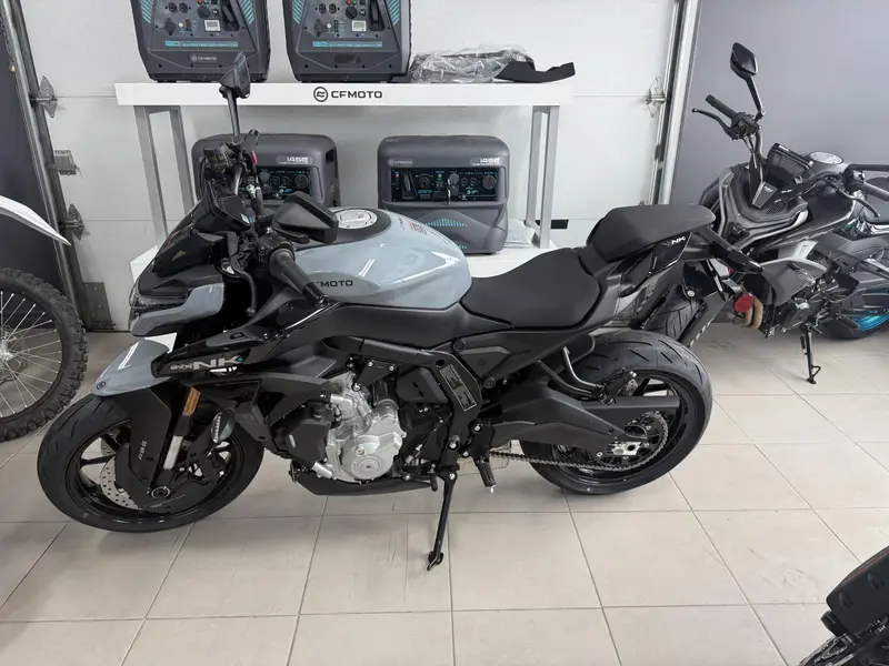 2026 CFMOTO 675NK thumbnail 2