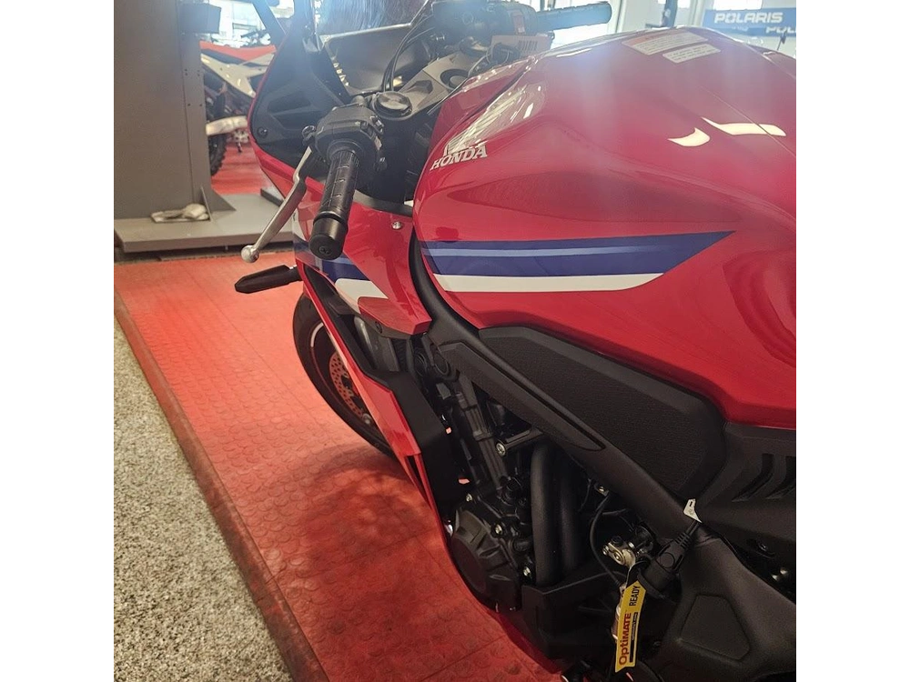 2026 Honda Cbr650ract alt