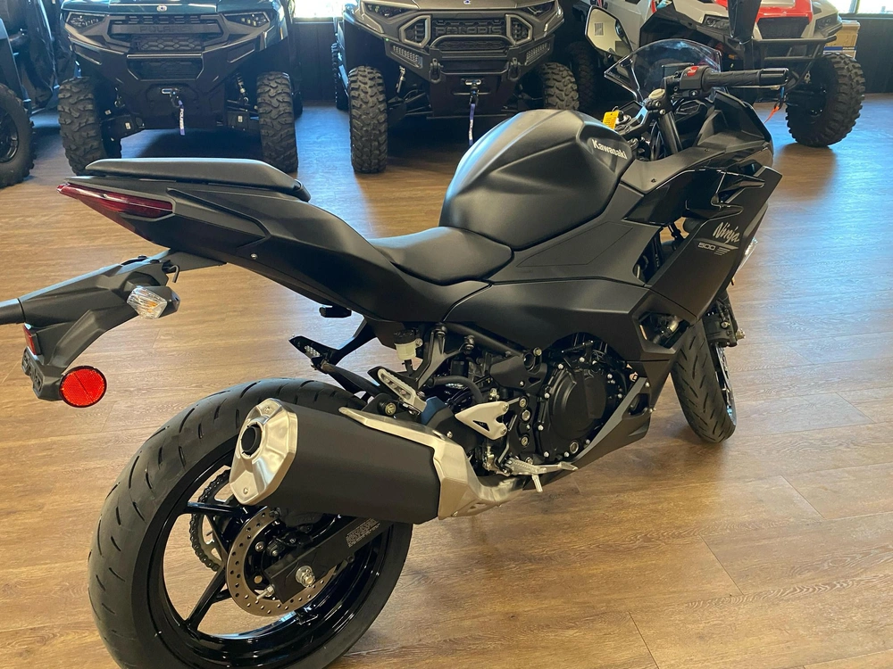 2026 Kawasaki Ninja 500 Abs Abs alt