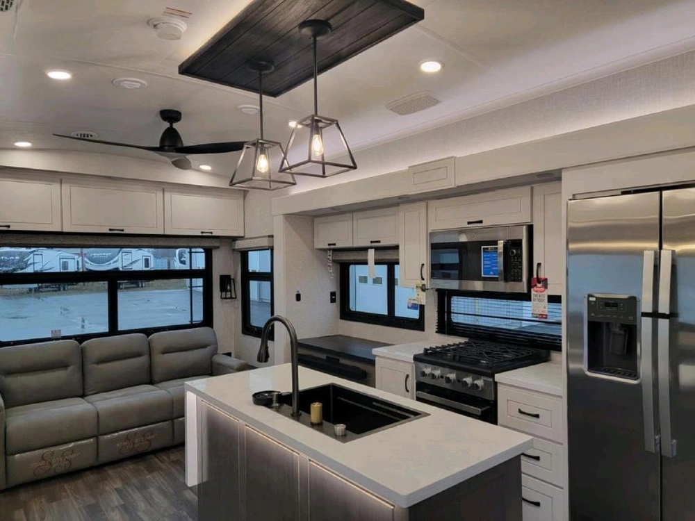 Jayco North Point 310rlts 2025 alt