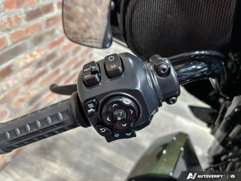 2026 Harley-Davidson Street Glide Limited thumbnail 12