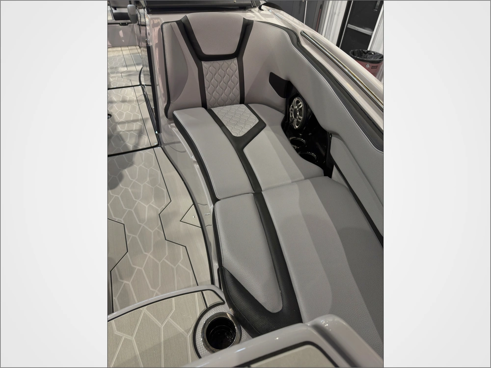 2026 Yamaha 255xd $3,000 Rebate alt