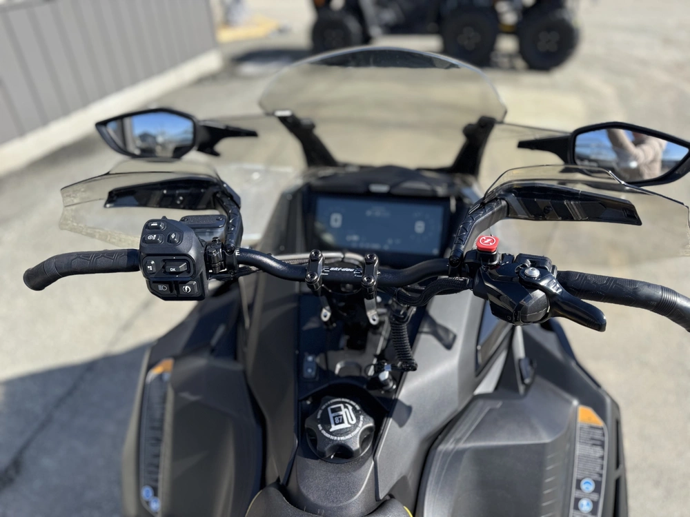 Ski-doo Renegade Enduro 900 Ace 2024 alt