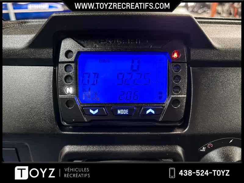 Polaris RANGER CREW SP 570 NORTHSTAR 922 KM / PELLE À NEIGE / CHAUFFAGE 2025