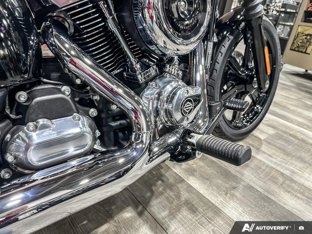 2026 Harley-davidson Street Bob alt
