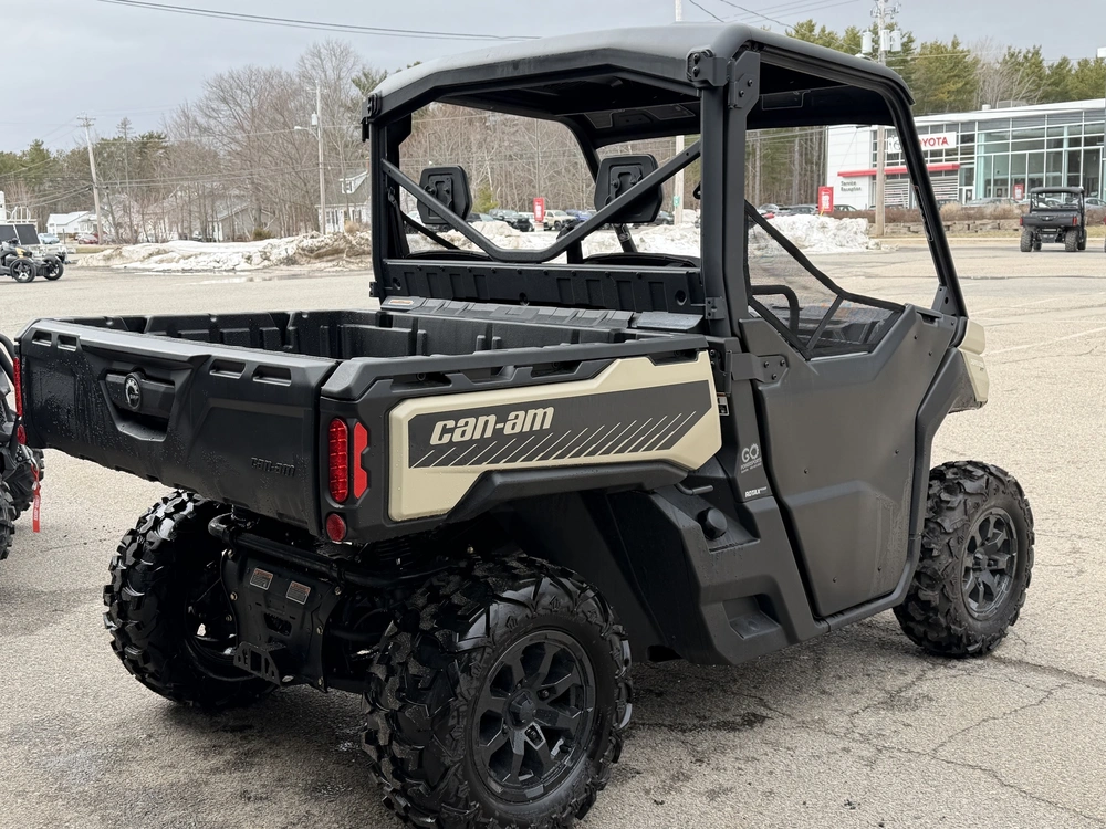 2025 Brp Defender Xt Hd7 alt
