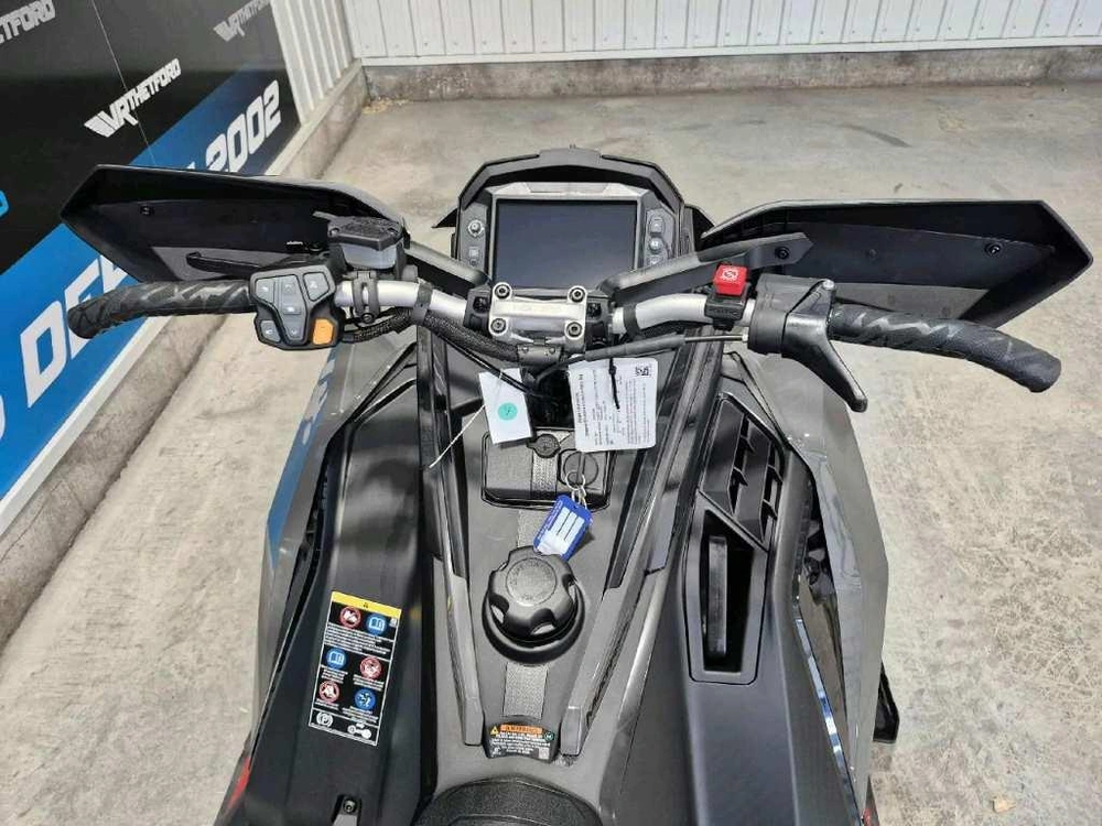 Polaris 850 Switchback Assault 146 2025 alt