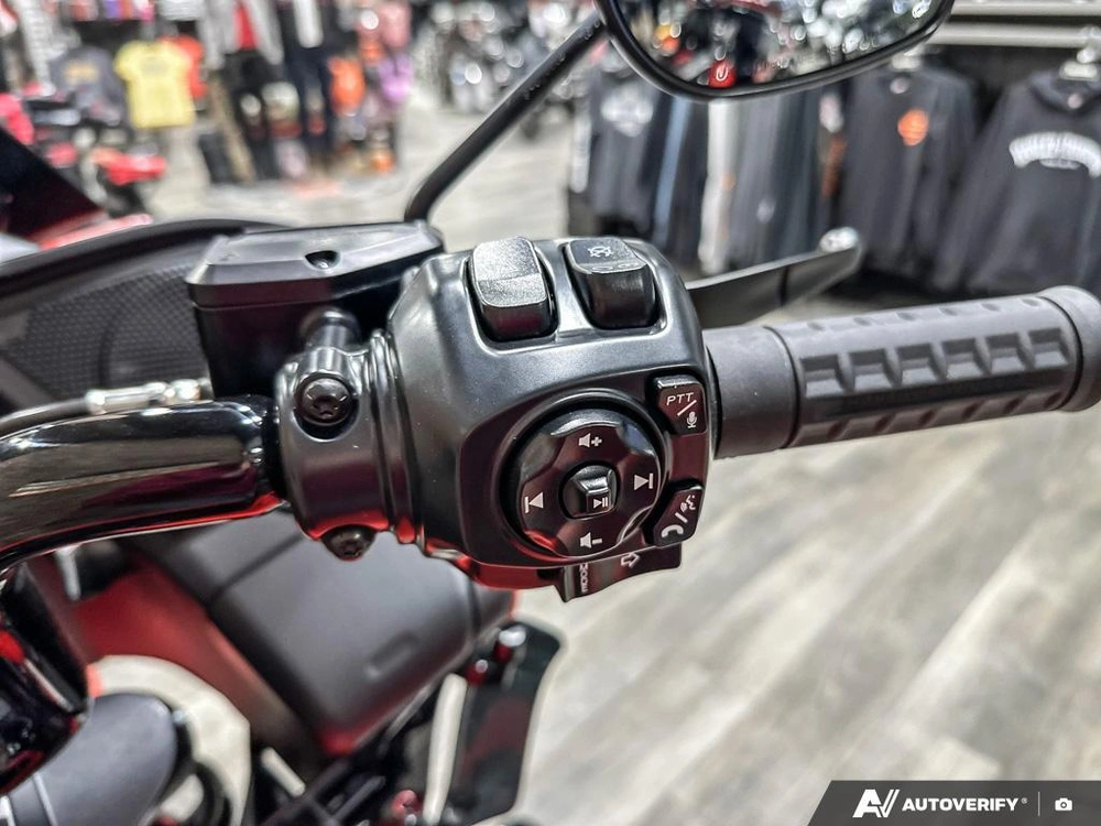 2026 Harley-davidson Road Glide alt