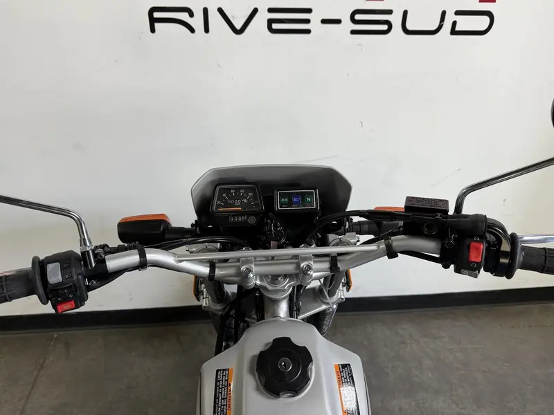 Yamaha TW200 *À partir de 3.99%💳 2026