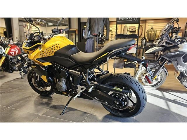 2026 Triumph Tiger Sport 800 alt