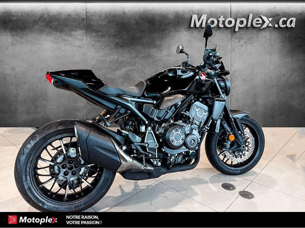 2022 Honda Cb1000r alt