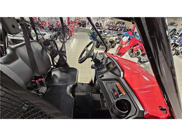 2026 Honda Pioneer 520 Standard alt