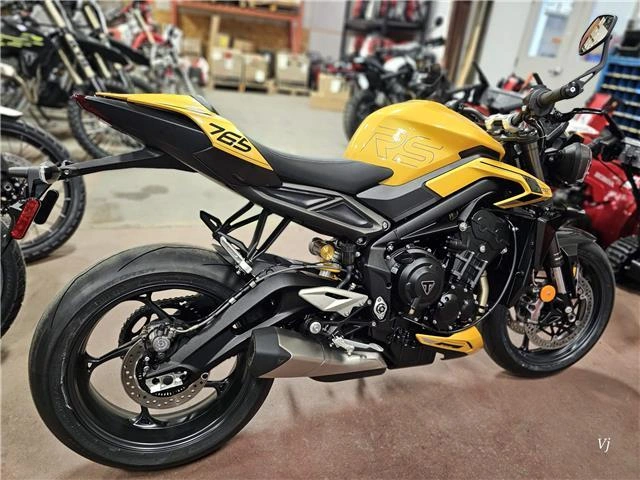 2026 Triumph Street Triple Rs alt