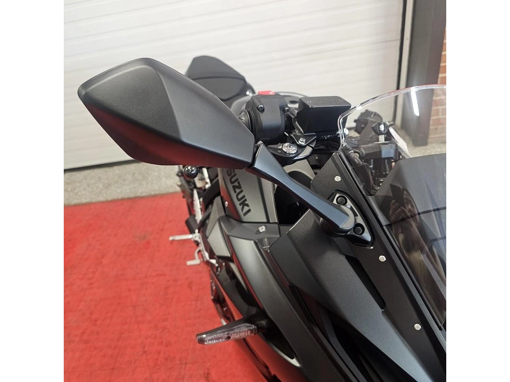 2026 Suzuki Gsx 8r alt