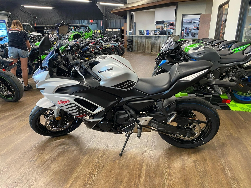 2026 Kawasaki Ninja 650 Abs Abs alt