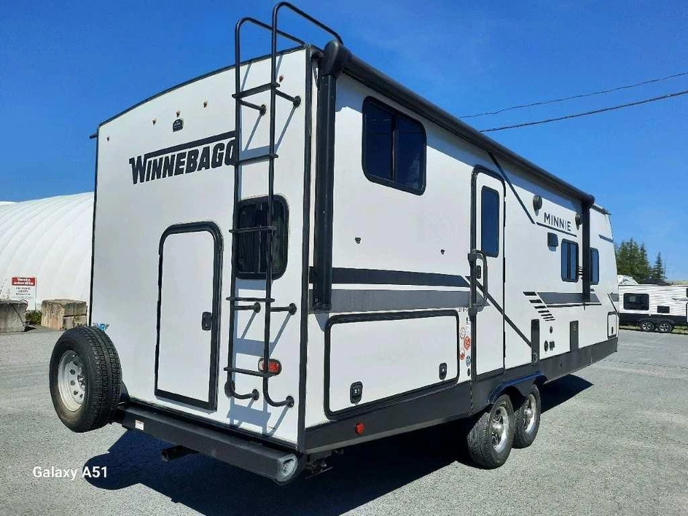 Winnebago Minnie 2301bhs 2022 alt