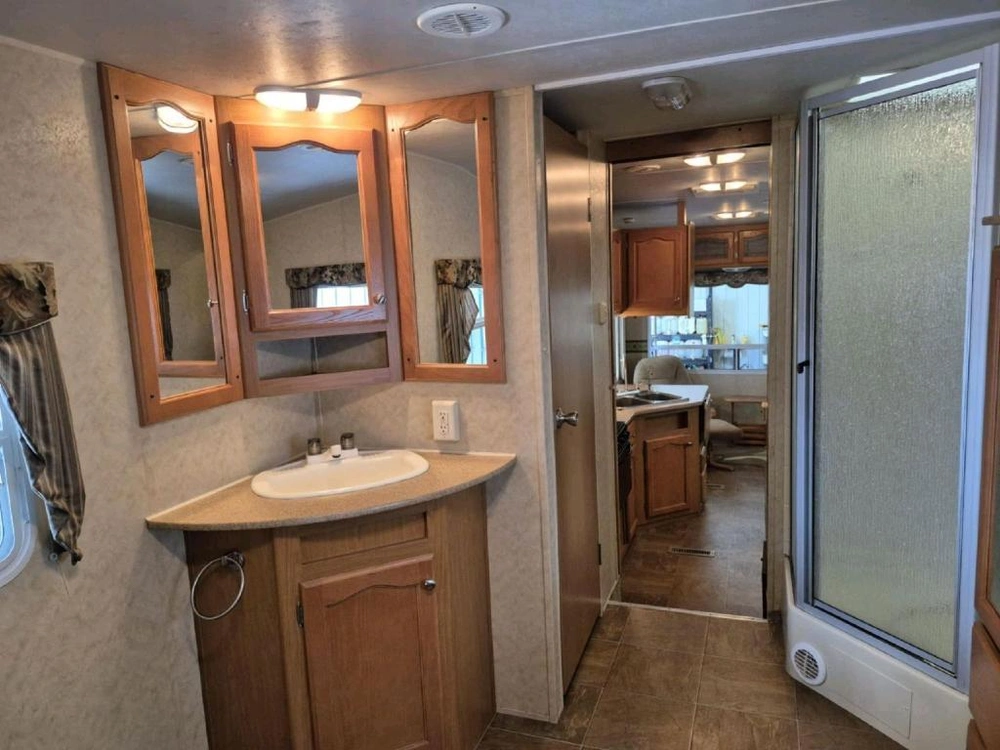 Dutchmen North Shore 28rl 2006 alt