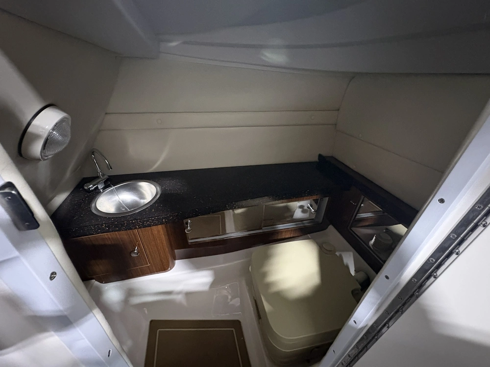 2015 Regal 24 Fasdeck Rx alt