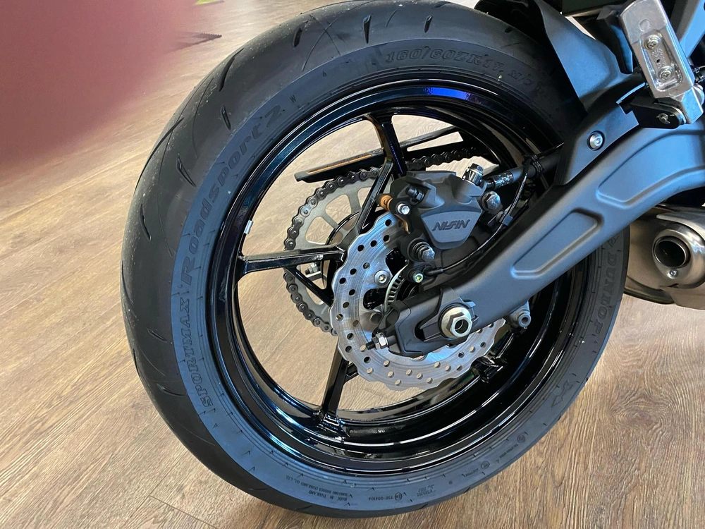 2026 Kawasaki Ninja® 650 Base Base alt