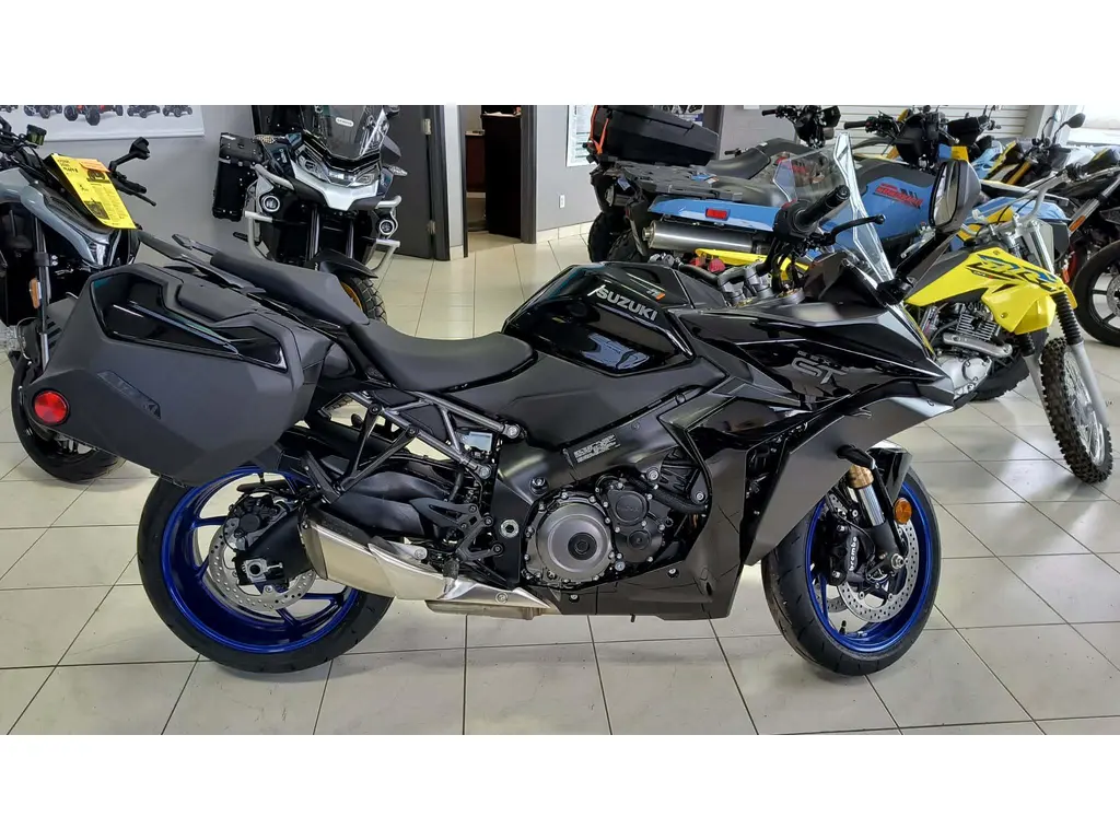 Suzuki GSX-S1000 GT+ 2026
