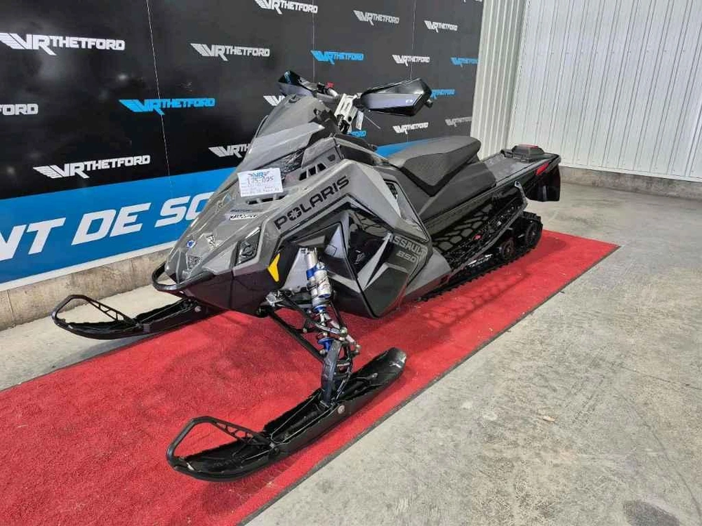 Polaris 850 Switchback Assault 146 2025 alt