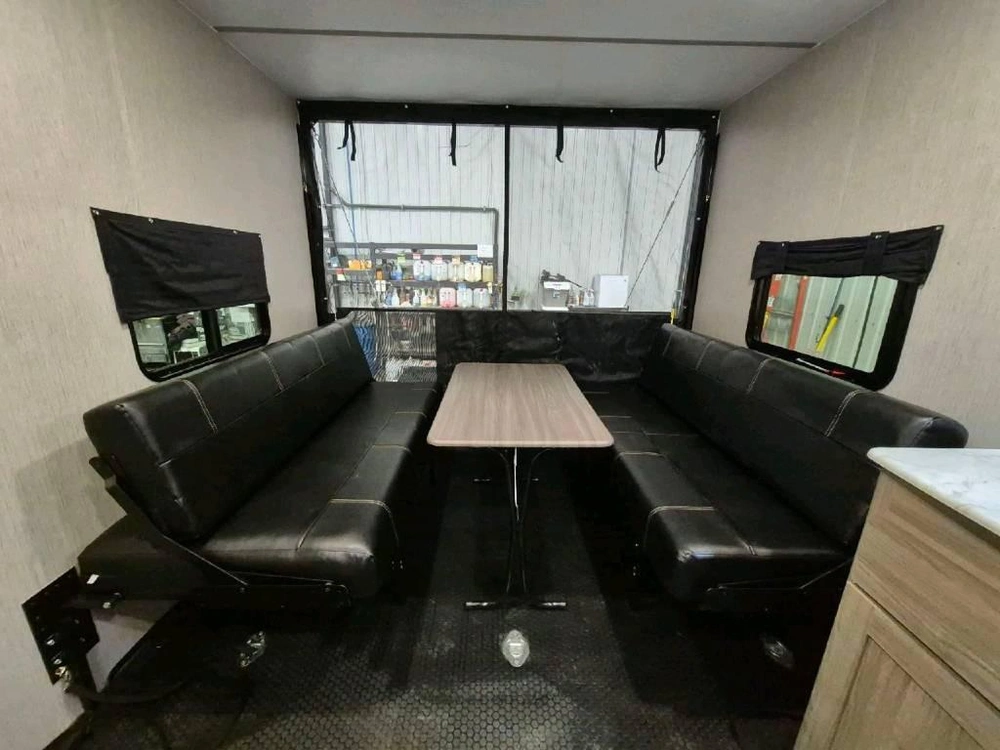 Coachmen Adrenaline 27lt 2021 alt