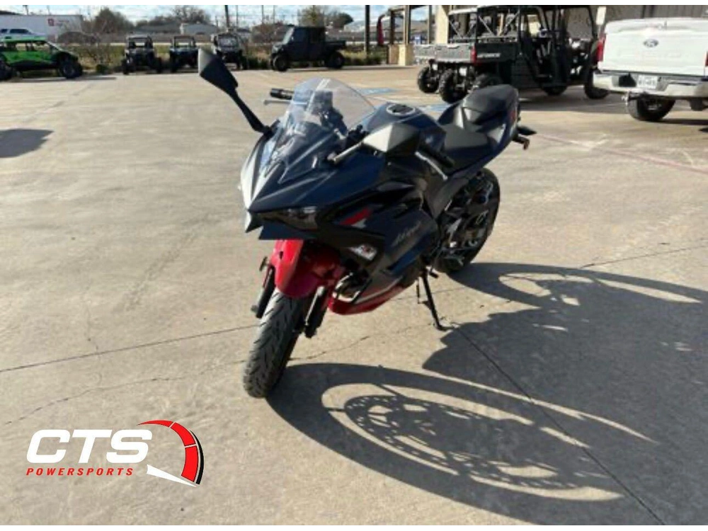 2026 Kawasaki Ninja® 500 Abs alt