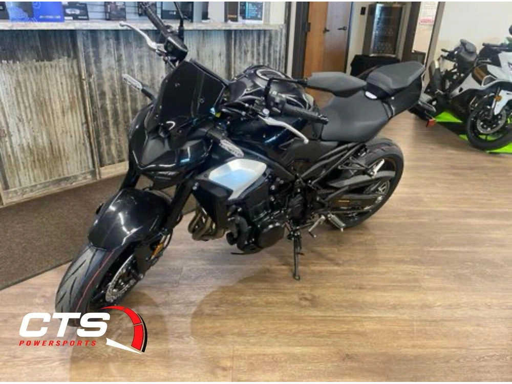 2025 Kawasaki Z900 Abs Abs alt