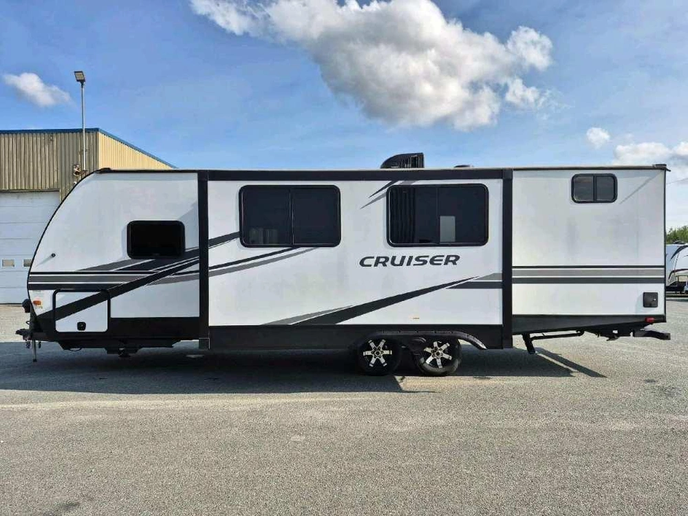 Crossroads Cruiser Aire 28bbh 2022 alt