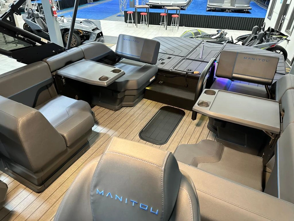 Manitou 26 Explore Navigator Max 2024 alt