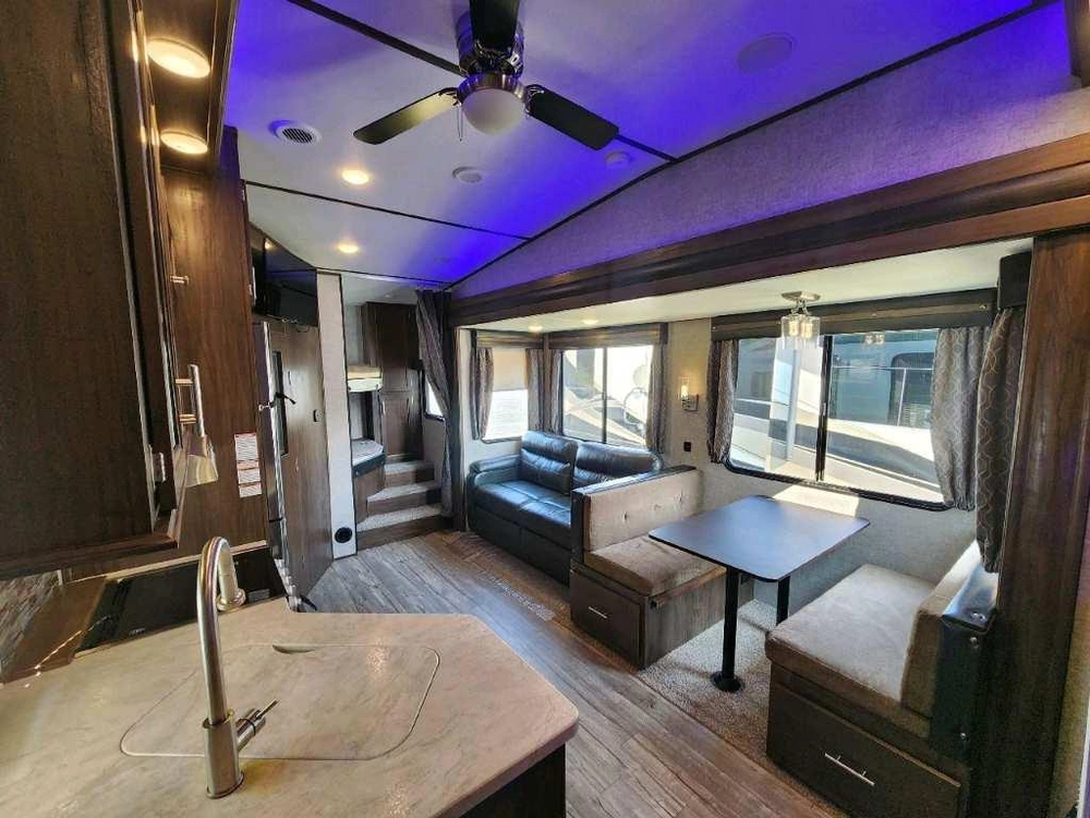 Cherokee Arctic Wolf 265bhd 2019 alt