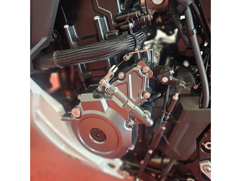 2026 Suzuki Gsx 8r alt