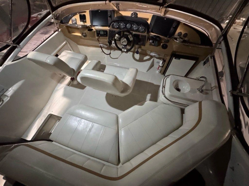 Carver 366 2004 alt